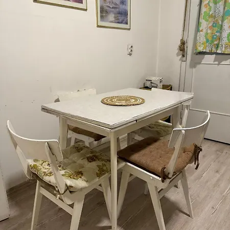 Lari's Oasis * Skopje