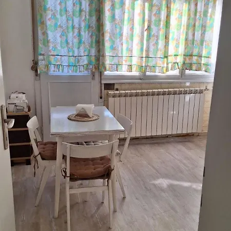 Lari's Oasis Apartment Skopje